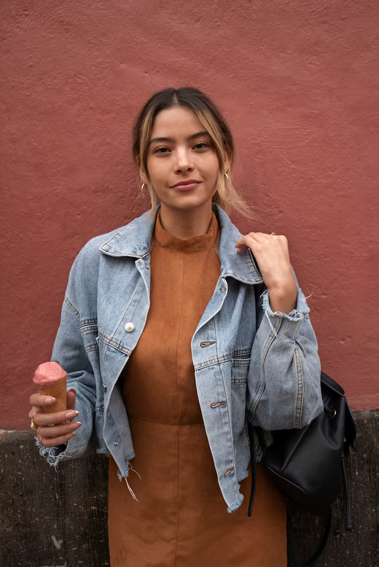 Carla Fernández - Compradora de Facebook